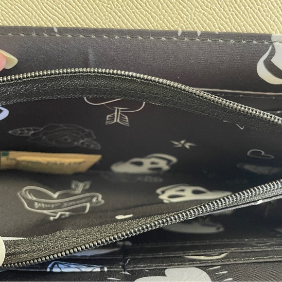 NWT Betsey Johnson XO Sybil Spiders & Bats Crossbody | Chalk - Picture 7 of 11